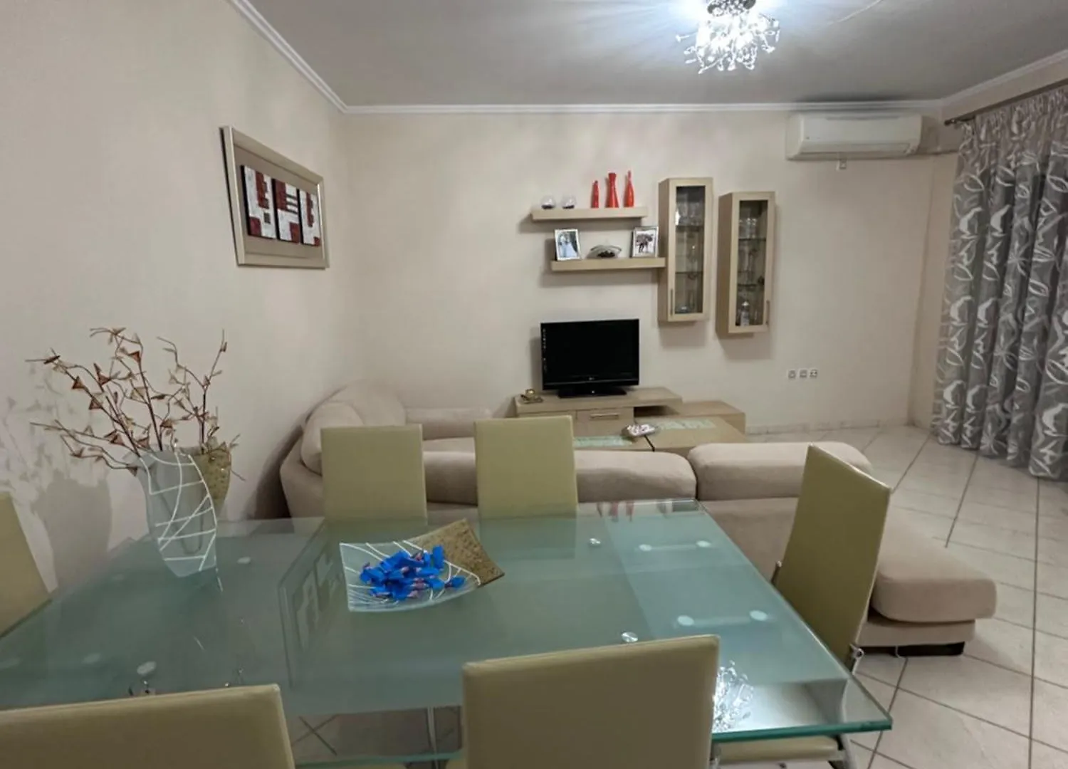 D&M Apartment Sarande 0*,